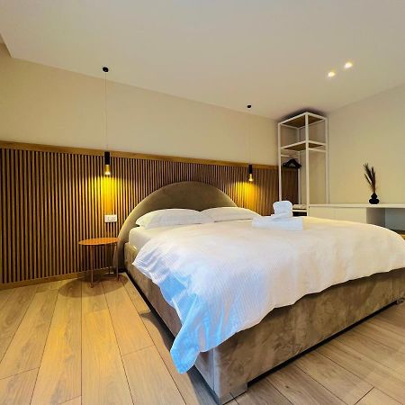 Апартаменти Tirana Center Hideaway Екстер'єр фото