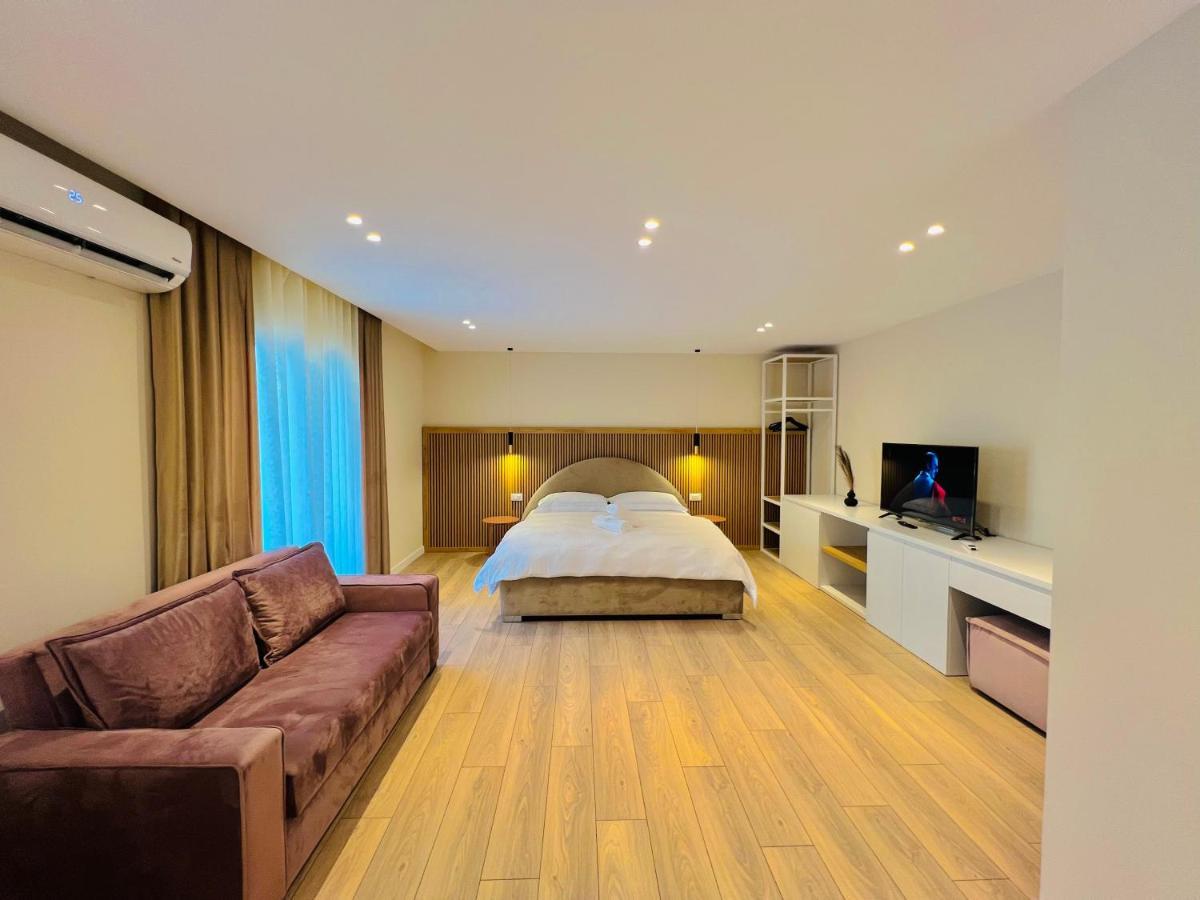 Апартаменти Tirana Center Hideaway Екстер'єр фото